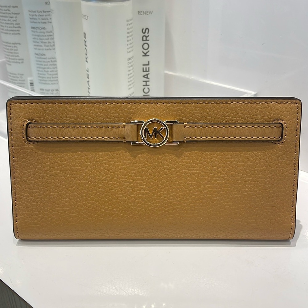 Michael Kors Reed Large Bifold Pebbled Leather Snap Wallet Card Case
Deer
NWT